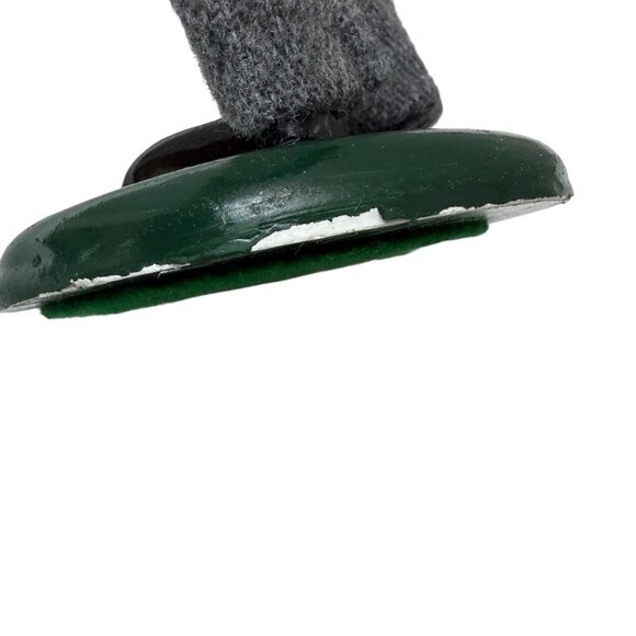 Byer's Choice Carolers Collection Man with Red Hat Christmas Figurine 2003 - Picture 12 of 12